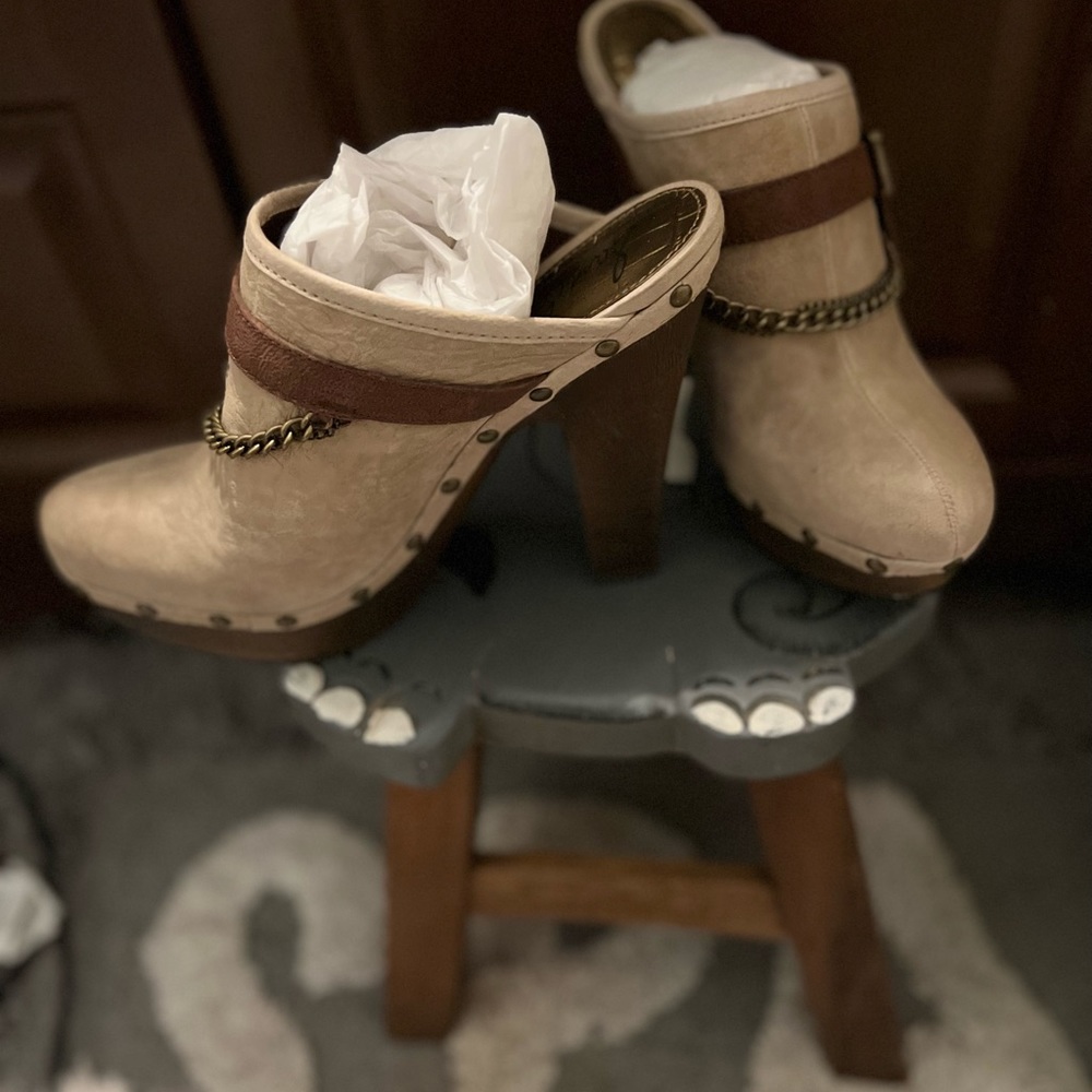 Sam Edelman Clog - Picture 3 of 4